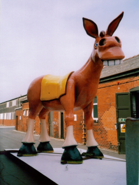 Photo - Finished donkey strapped to a lorry ready for the promenade - Ali Baba 2005 - Blackpool Illuminations Gallery - © Sarah Myerscough
