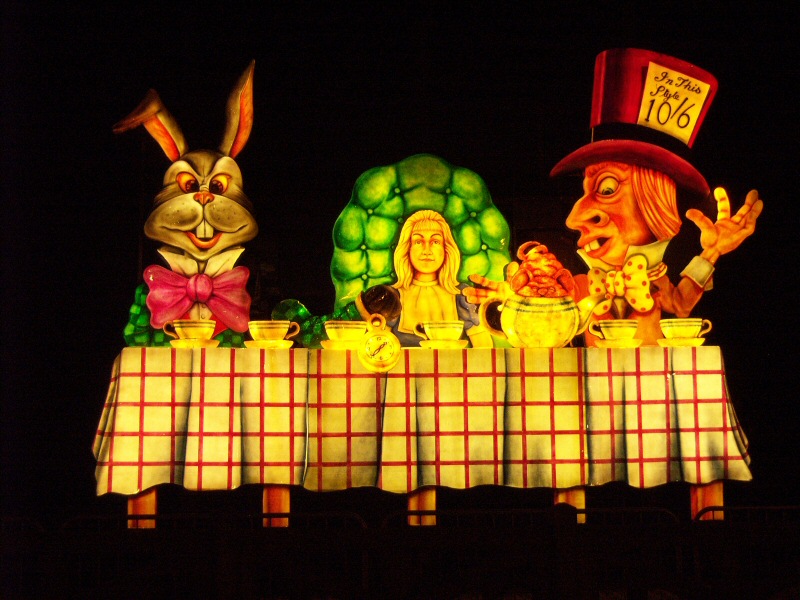 Photo - Alice in Wonderland at the Mad Hatter\'s Tea Party (Lit Up) - Alice in Wonderland 2006 - Blackpool Illuminations Gallery - © Sarah Myerscough