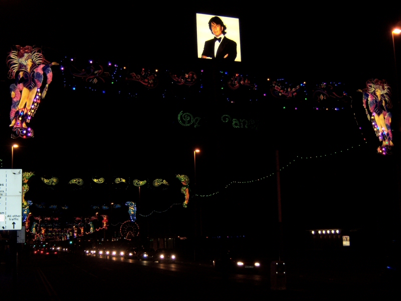 Photo - Full stretch of Decodance features lit up with Laurence Laurence Llewelyn-Bowen photogrpah heading them - Decodance 2007 - Blackpool Illuminations Gallery - © Sarah Myerscough